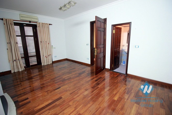 Nice fully furnished house for rent in Tay Ho
